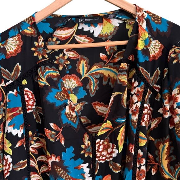 I.N.C International Concepts Women’s Blouse floral bell sleeve V-Neck 2X Peasant - Picture 9 of 12